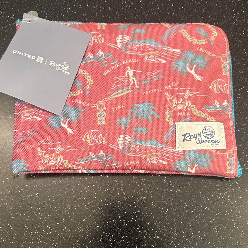 United Airlines Reyn Spooner Tropical Red Pouch